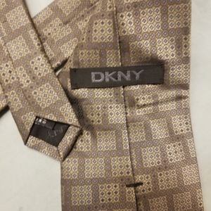DKNY necktie